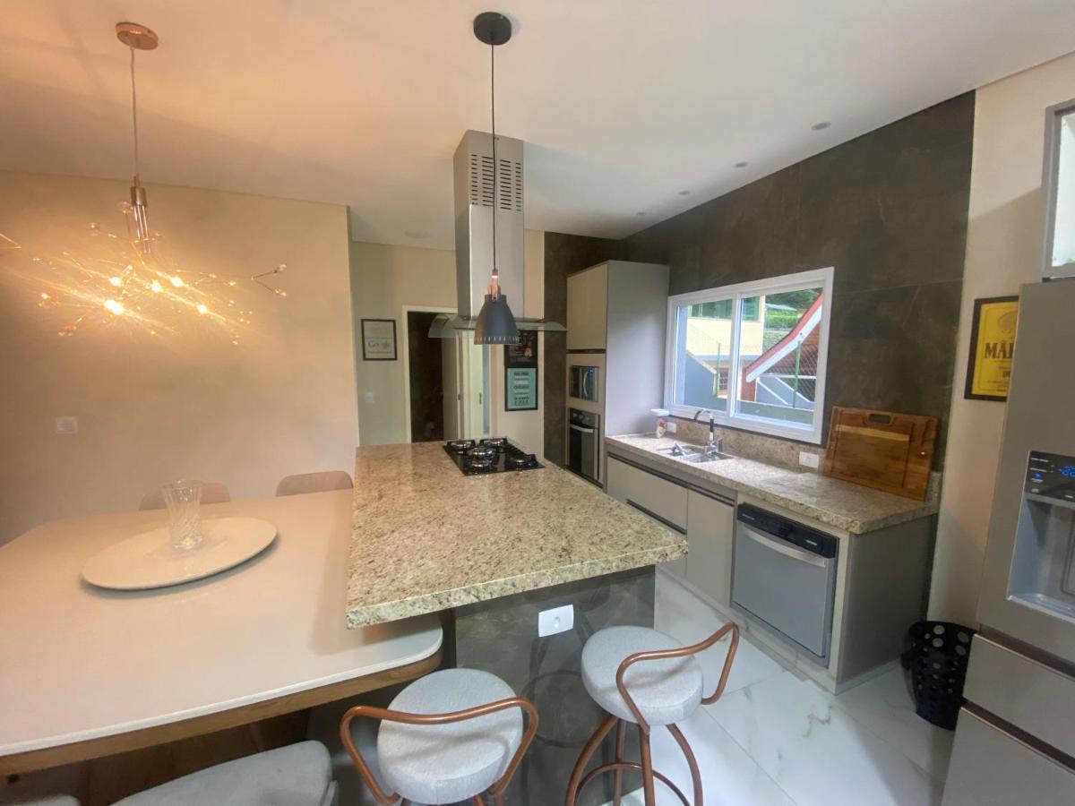 Hostyn Casa Manancial -4 Suites E Natureza Proxima Ao Capivari Campos do Jordão Exteriör bild